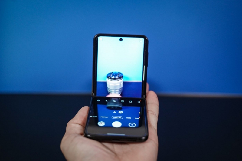 Galaxy Z Flip 3 test: Samsung opens its flap wide