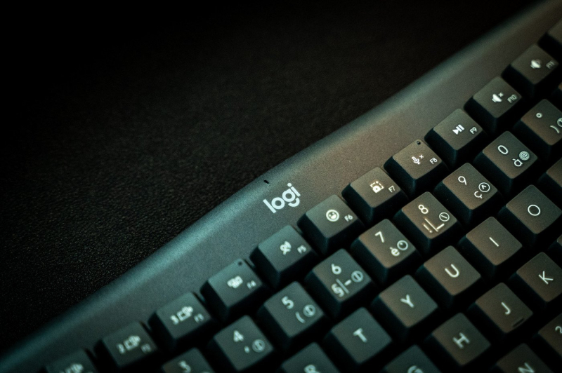 Wave Keys test: 3 reasons to fall for Logitech's affordable ergonomic keyboard