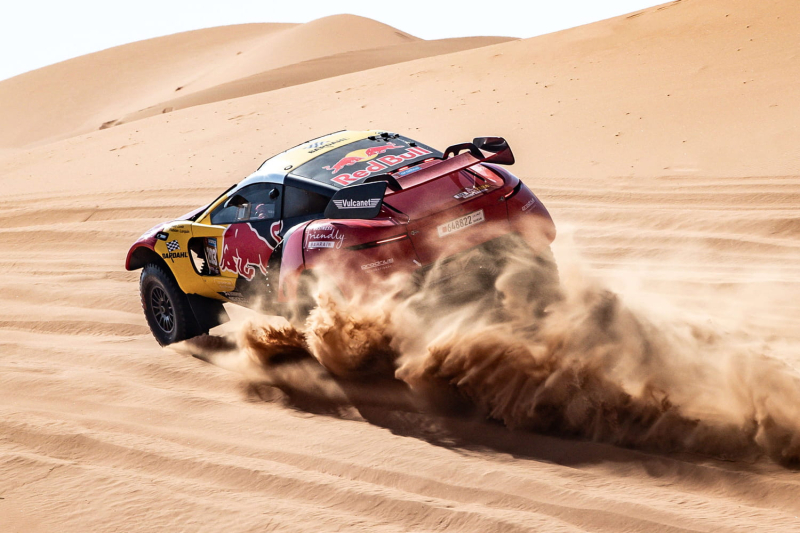 Dakar 2024: Loeb makes up time on Sainz and can still believe in victory