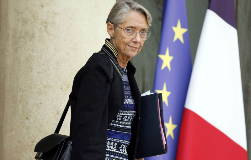 French Prime Minister Élisabeth Borne resigns