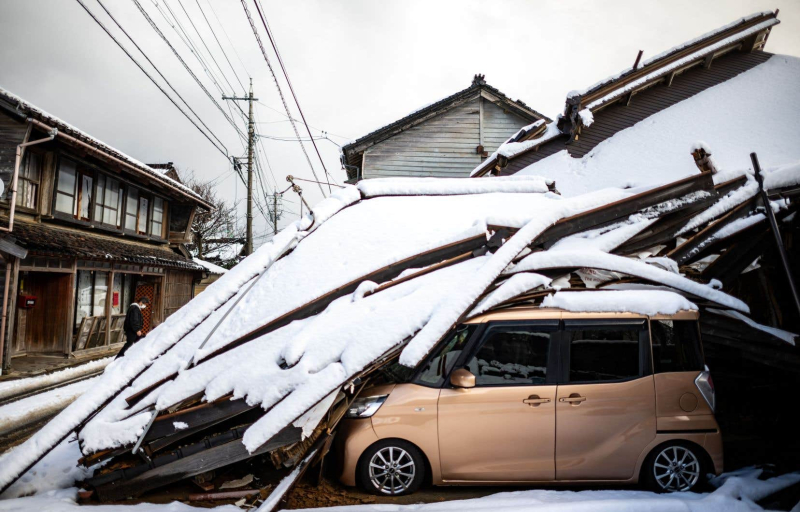 More than 300 people missing in Japan New Year earthquake