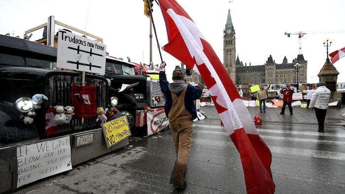 Class action lawsuit against truckers’ convoy organizers moves forward