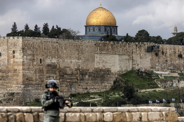 Palestinians accuse Israel of "apartheid" before ICJ