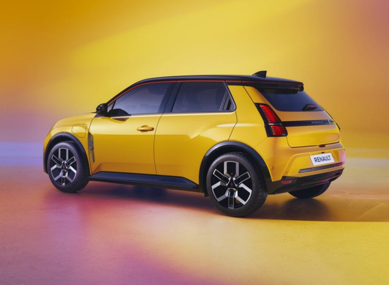 Finally presented at the Geneva Motor Show, is the Renault 5 E-Tech Electric already the car of the year ?