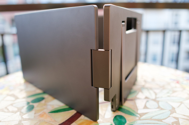The Portable Monitor Flex 14 review: two more screens on your notebook, it&#39;s worth the cost ?