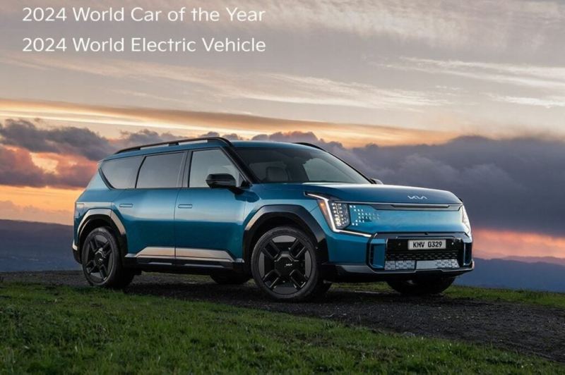 A double for the (gigantic) Kia EV9 electric SUV at the 2024 World Car Awards