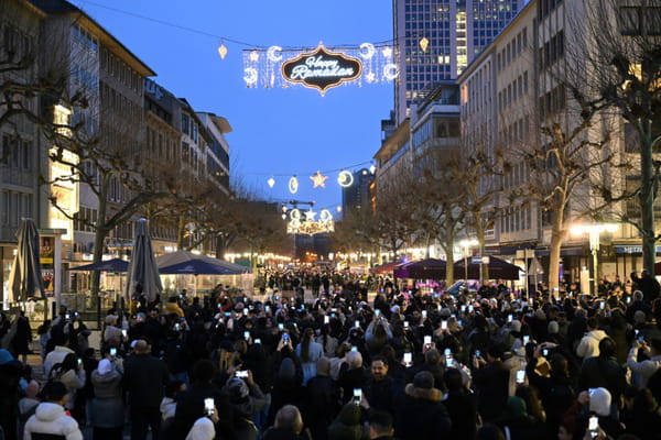 Frankfurt lights up for Ramadan, a first for Germany