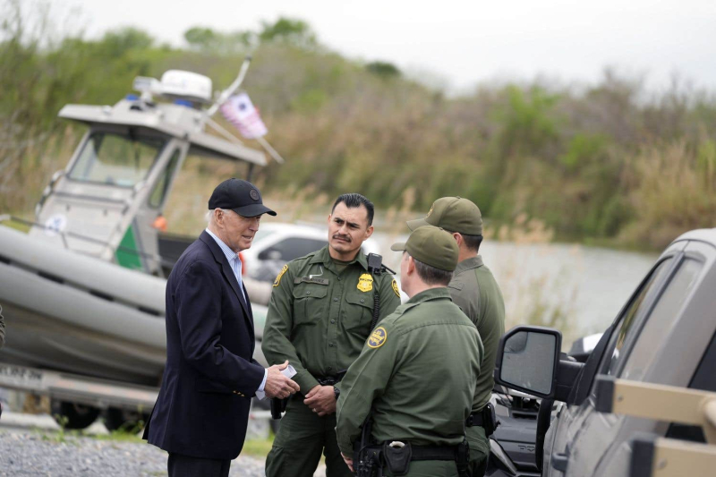 Texas challenges Biden on border policy