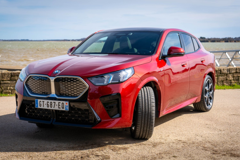 BMW iX2 test: when SUV rhymes with sportiness
