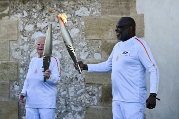 Olympic Games-2024: the Olympic relay launched in Marseille with a gesture of solidarity for Ukraine