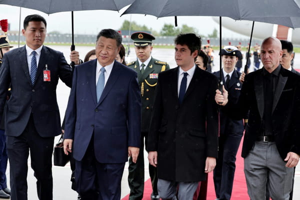 Xi Jinping wants to “work with France” to “resolve the crisis” in Ukraine