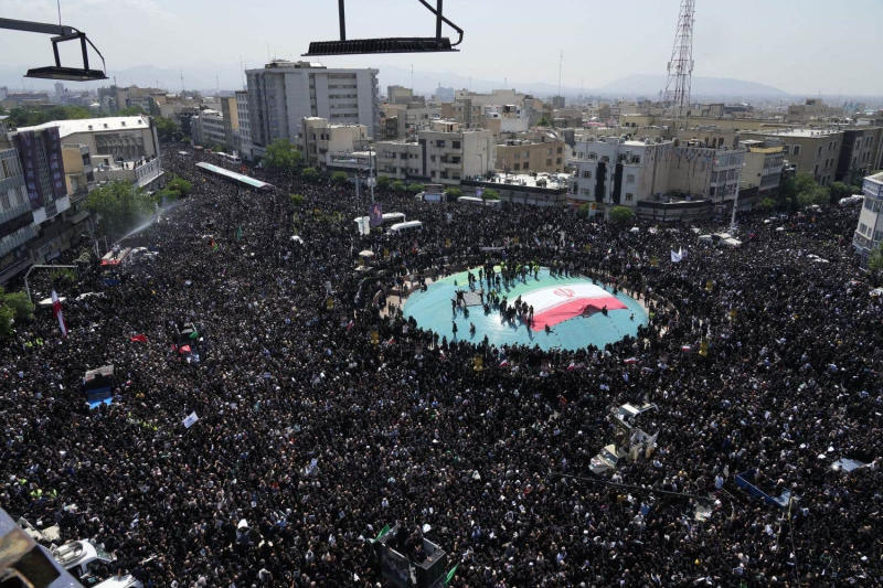 Supporters of the Islamic Republic in disarray after the death of President Raïssi