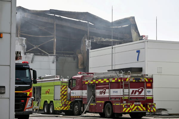 South Korea factory fire: 18 Chinese nationals among 22 people killed