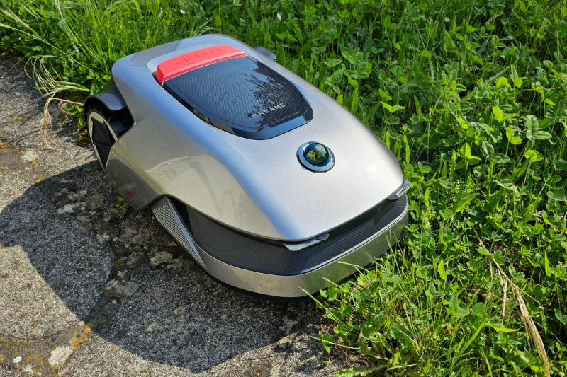 Dreame A1 robot lawn mower test: done with the chore of mowing!