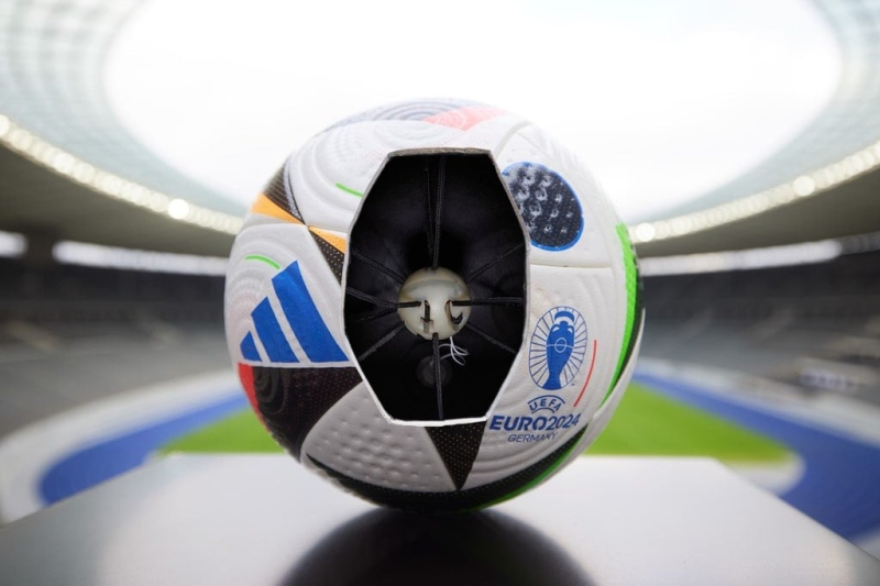 Handball, offside, penalty...: focus on the technology of the Euro 2024 ball which will help VAR