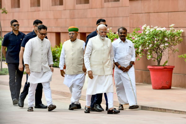 India: Modi calls for "consensus" at the opening of the new Parliament