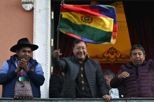 Coup attempt in Bolivia, army chief arrested