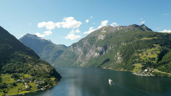 Norway: when the mountain will give birth to a tsunami