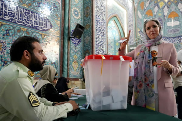 Iran: second round of presidential election pitting a reformist against an ultraconservative