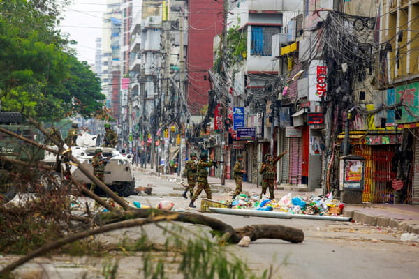 Bangladesh: justice rules on job quotas at the origin of the violence