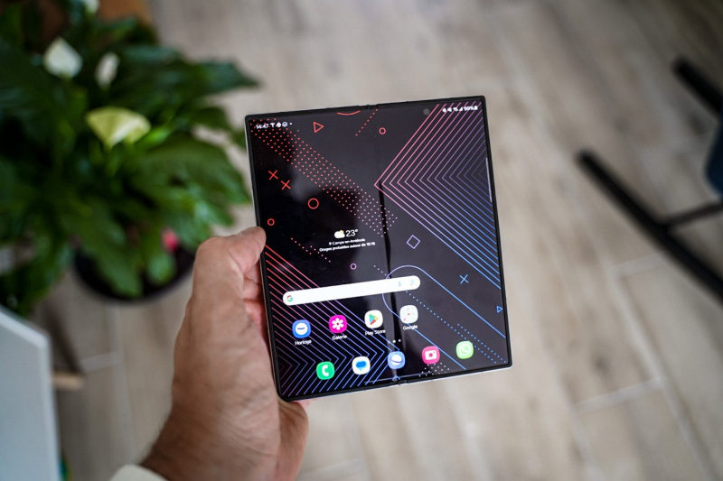 Galaxy Z Fold6 review: very expensive Samsung...