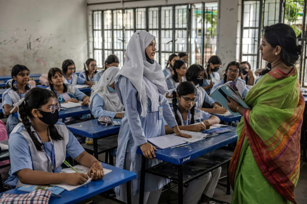 Bangladesh: Back to school after weeks of protests