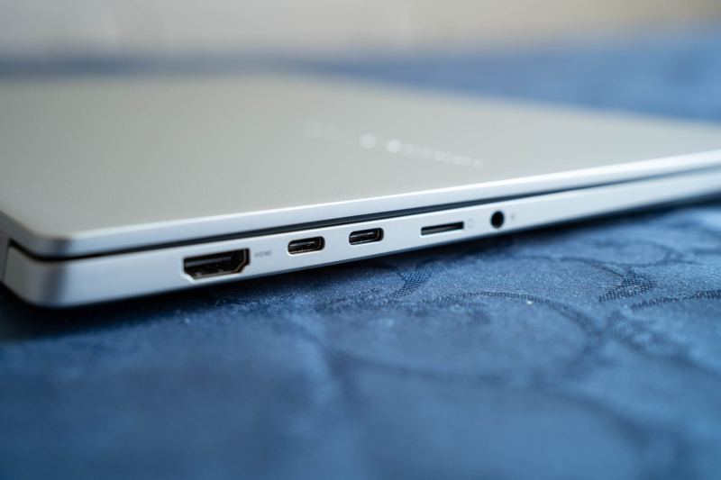 Asus Vivobook S 15 Snapdragon Review: A Windows PC That Finally Lasts as Long as MacBooks