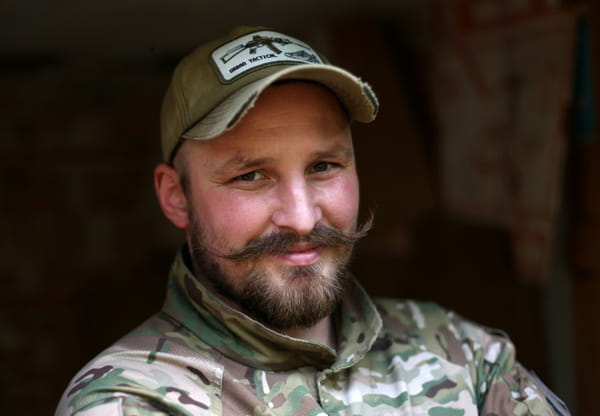 On the Eastern Front of Ukraine, the Funny Life of an Influencer Soldier