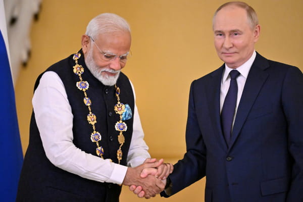 Modi on historic visit to Ukraine in bid to &#39;restore peace&#39;