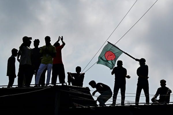 Chaos and celebrations after Bangladesh PM ousted