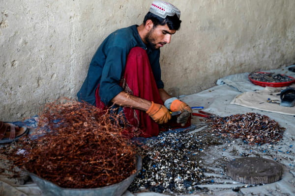 Afghanistan: In Spin Boldak, gold recycling on hold