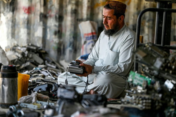 Afghanistan: In Spin Boldak, gold recycling on hold