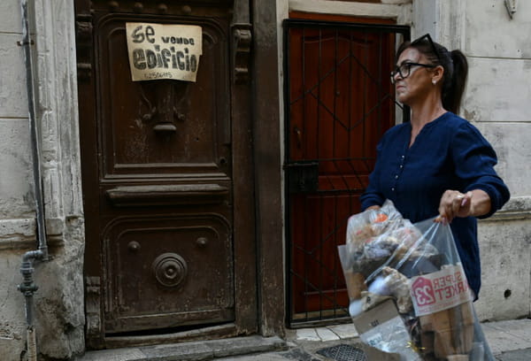 In Cuba, the guardian angels of the houses left empty by emigration