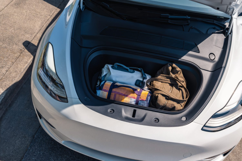 Tesla offers a new Model Y that will delight large families