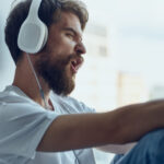 This Is What Kind Of Music The Least Intelligent People Listen To, According To This Study