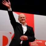 Olaf Scholz enters the race for a new mandate