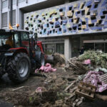 Angry French farmers promise 'chaos' in southwest