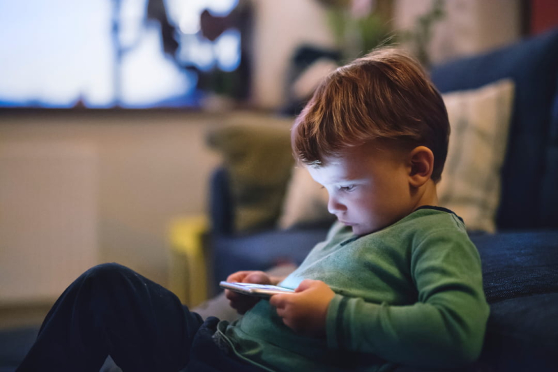 Experts agree: children should not be allowed on social media at this age