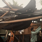 Eight dead after typhoon Man-yi hits Philippines