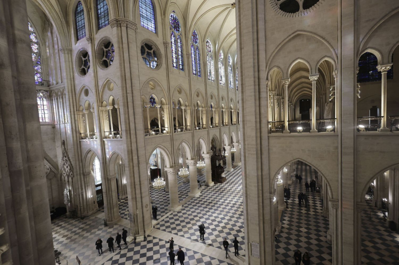 The restored “splendor” of Notre-Dame de Paris revealed during Macron’s final visit