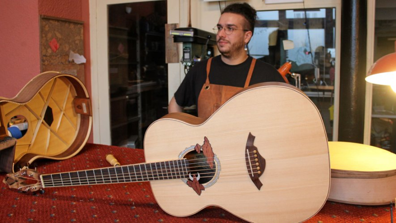 Sète luthier Maïk Chaland-Berthier combines artistic disciplines to design his guitars