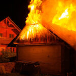 Called on Christmas Eve, firefighters discover the body of a woman in the rubble of a house ravaged by fire.