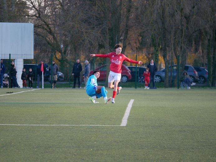 Football: Nîmes Olympique U17s dominate JS Ajaccio in a late match (4-0) and are no longer relegated