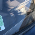 “Green Butterfly” on the windshield, insurance certificate: will these documents be mandatory in January 2025 ?