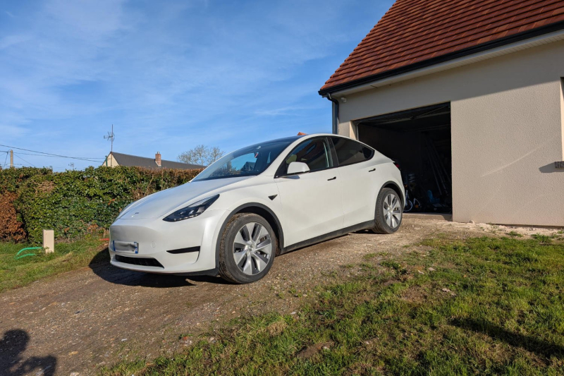 J'ai roulé 1 an en Tesla Model Y : 4 leçons sur l'aventure de la voiture électrique