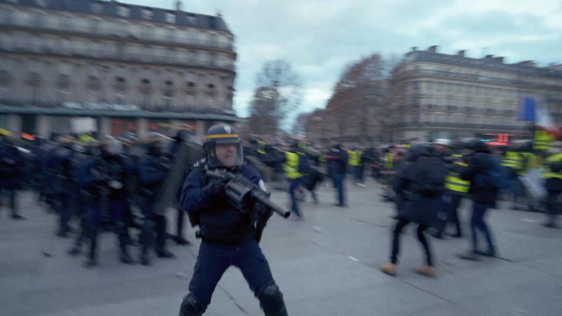 "Un peuple", fidèle immersion dans l'épopée des Gilets jaunes