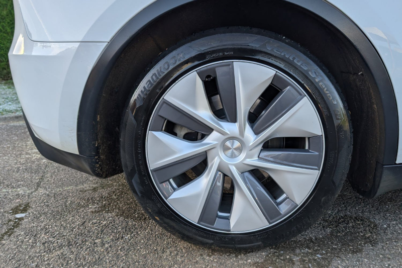 J'ai roulé 1 an en Tesla Model Y : 4 leçons sur l'aventure de la voiture électrique