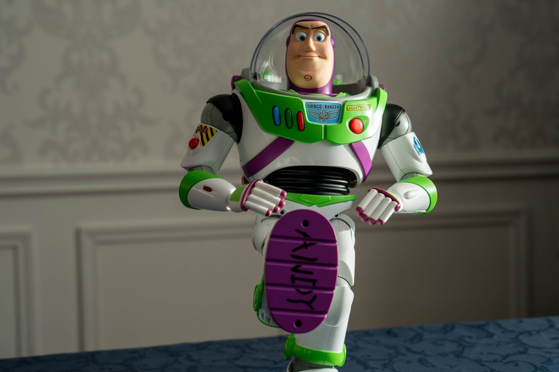 I tested the Robosen Buzz Lightyear robot, the coolest toy in the galaxy