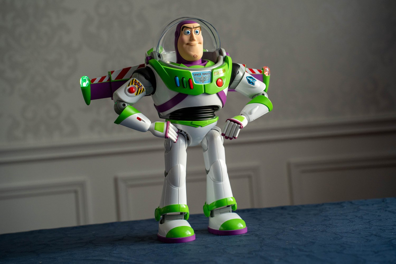 I tested the Robosen Buzz Lightyear robot, the coolest toy in the galaxy