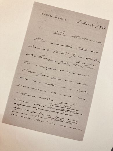 "Your heroic brother was, par excellence, my good companion and my friend": this dear letter from Charles-de-Gaulle addressed to Laure Moulin who escaped from the City of Béziers